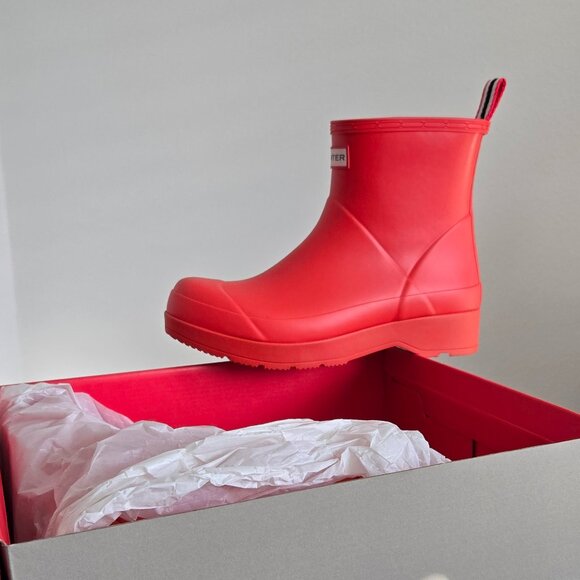 Hunter Original Play Waterproof and Insulated Short Rain Boot in Logo Red main image 10